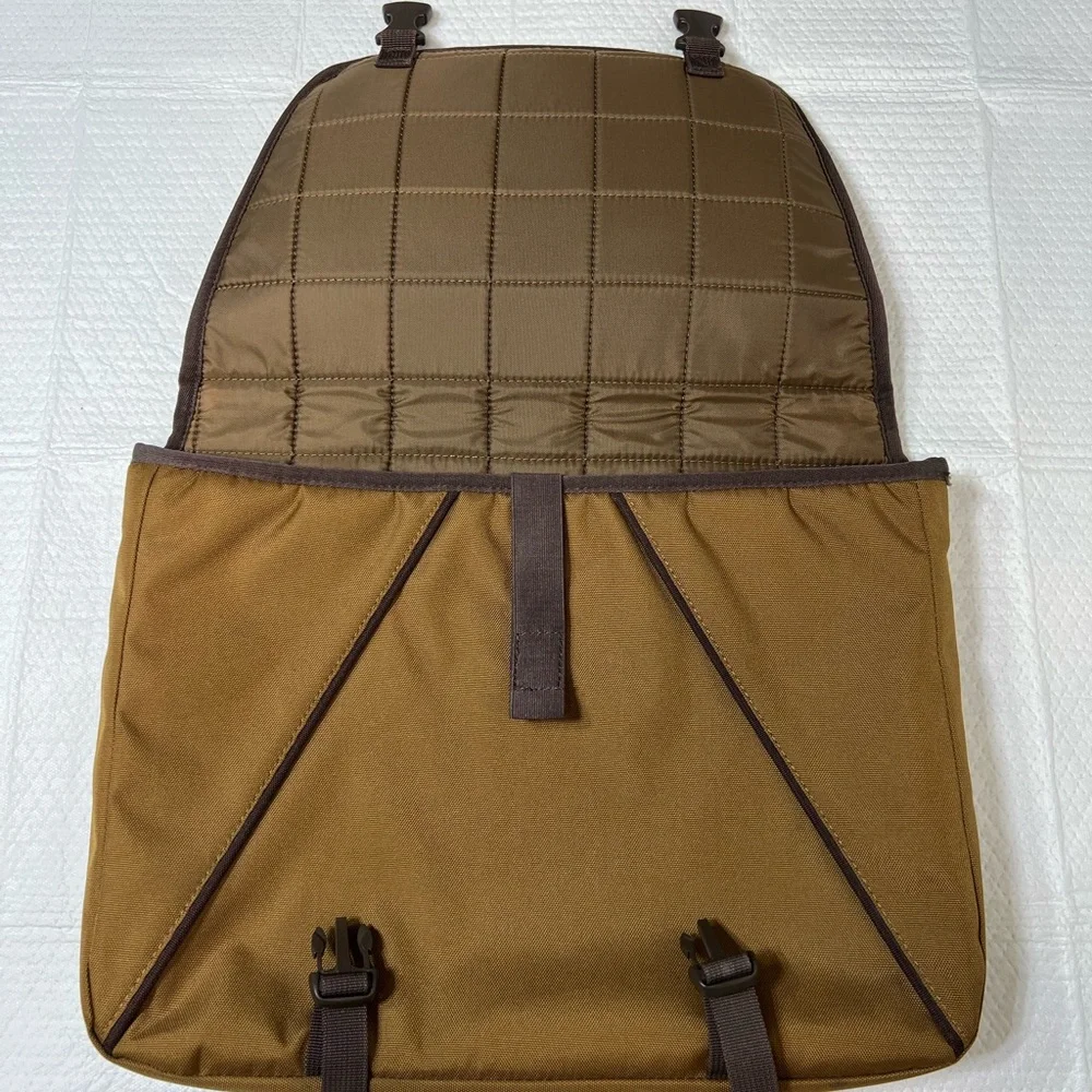 Duluth Trading Co Golden Brown Canvas Briefcase Laptop Messenger Bag.